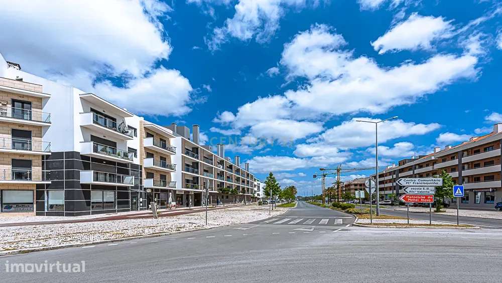 Apartamento T3 de 2023 na Avenida dos Ferroviários - Grande imagem: 3/26