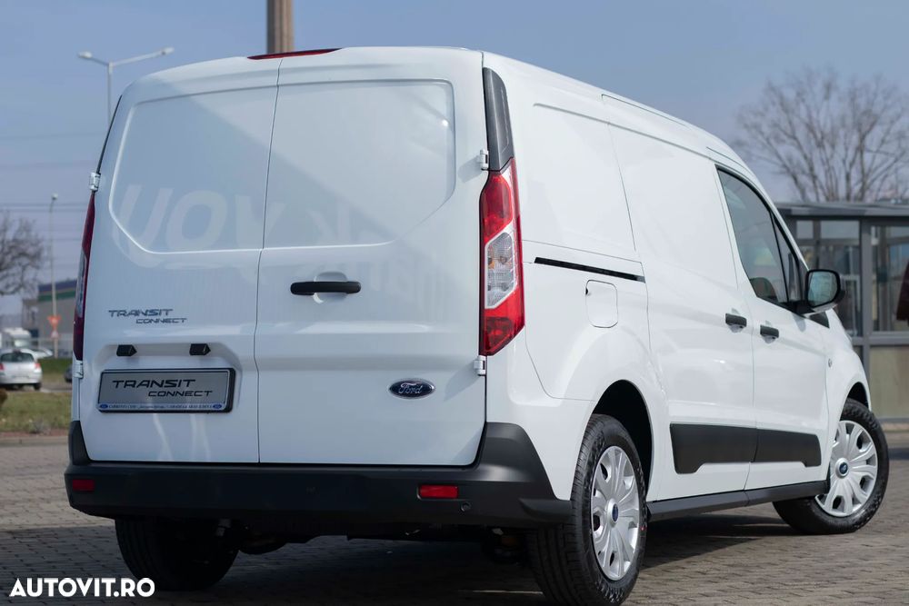 Ford Transit Connect - 11