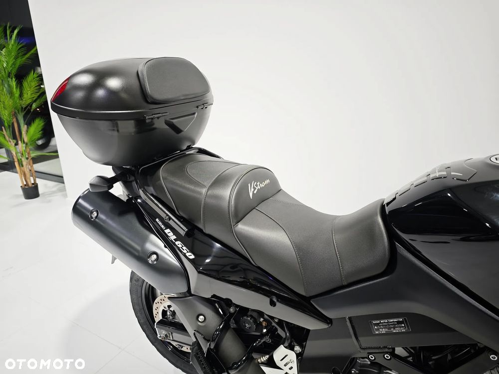 Suzuki V-STROM - 12