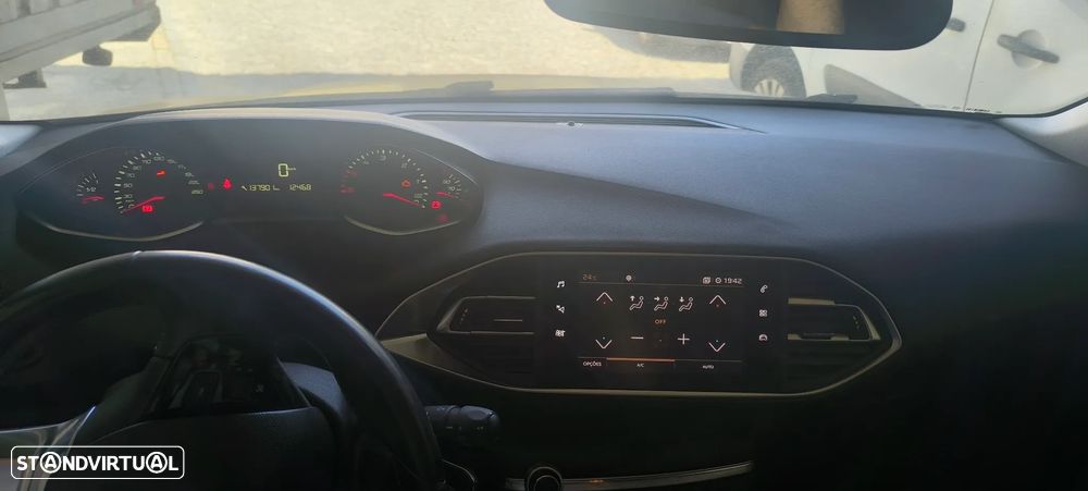 Peugeot 308 SW - 17