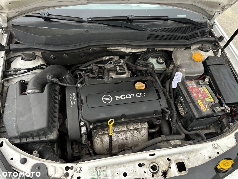 Opel Astra 1.6 Sport - 20