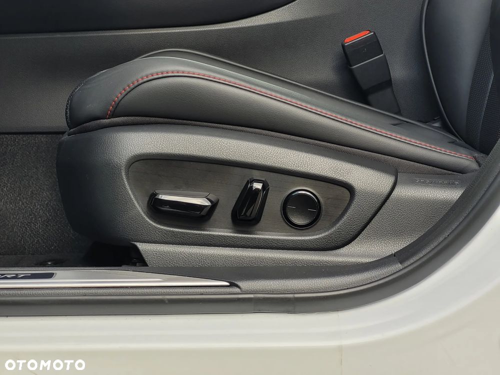 Lexus UX 300h F Sport - 13