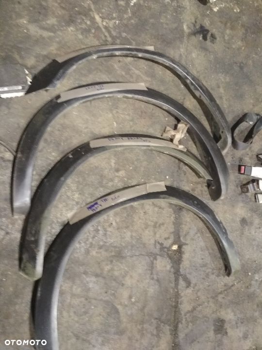 CHEVROLET ASTRO 85-05 nakladka na blotnik blotnika lewa prawa przod tyl sierp listwa GMC SAFARI VAN 4.3 v6 1985 1986 1987 1988 1989 1990 1991 1992 1993 1994 1995 1996 1997 1998 1999 2000 2001 2002 - 3