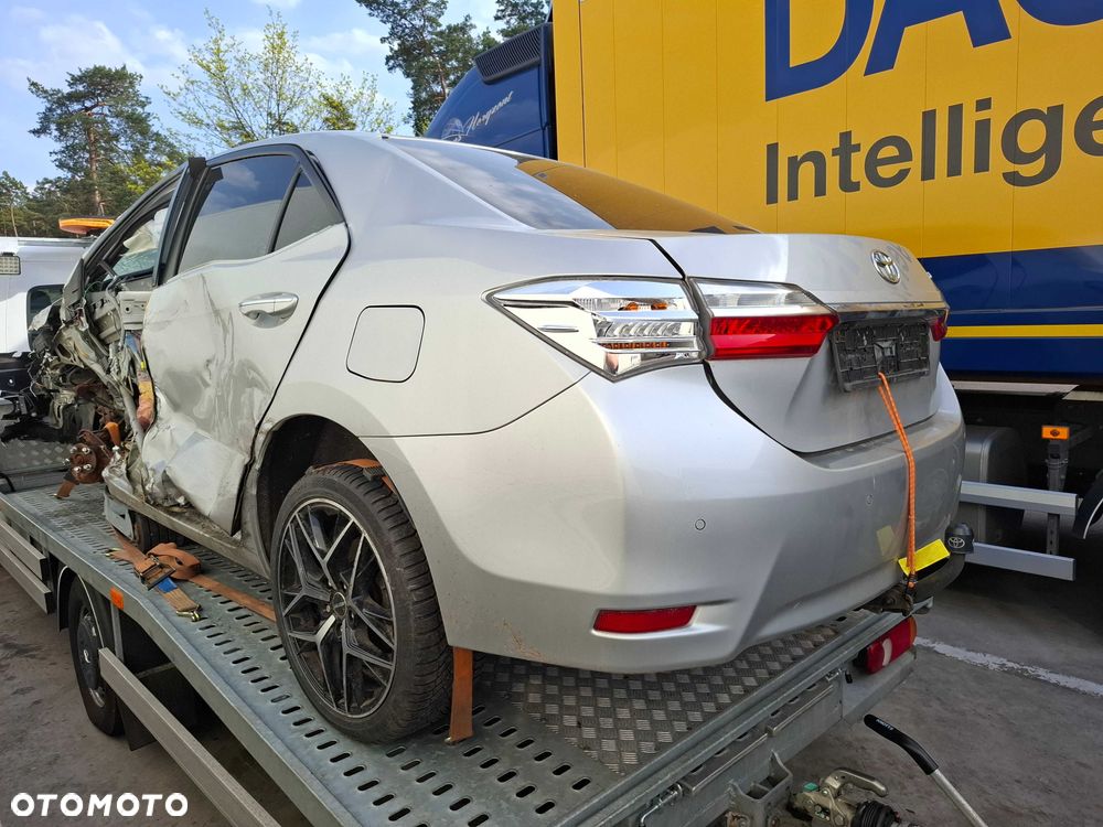 Toyota Corolla - 8