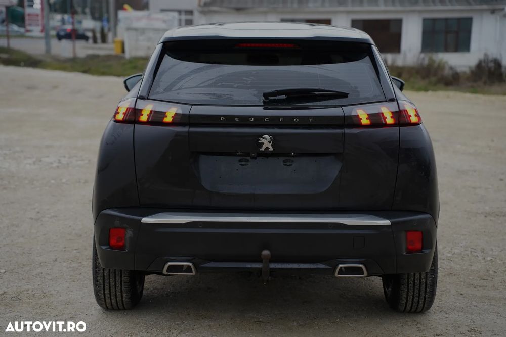 Peugeot 2008 PureTech 130 EAT8 GT Pack - 6