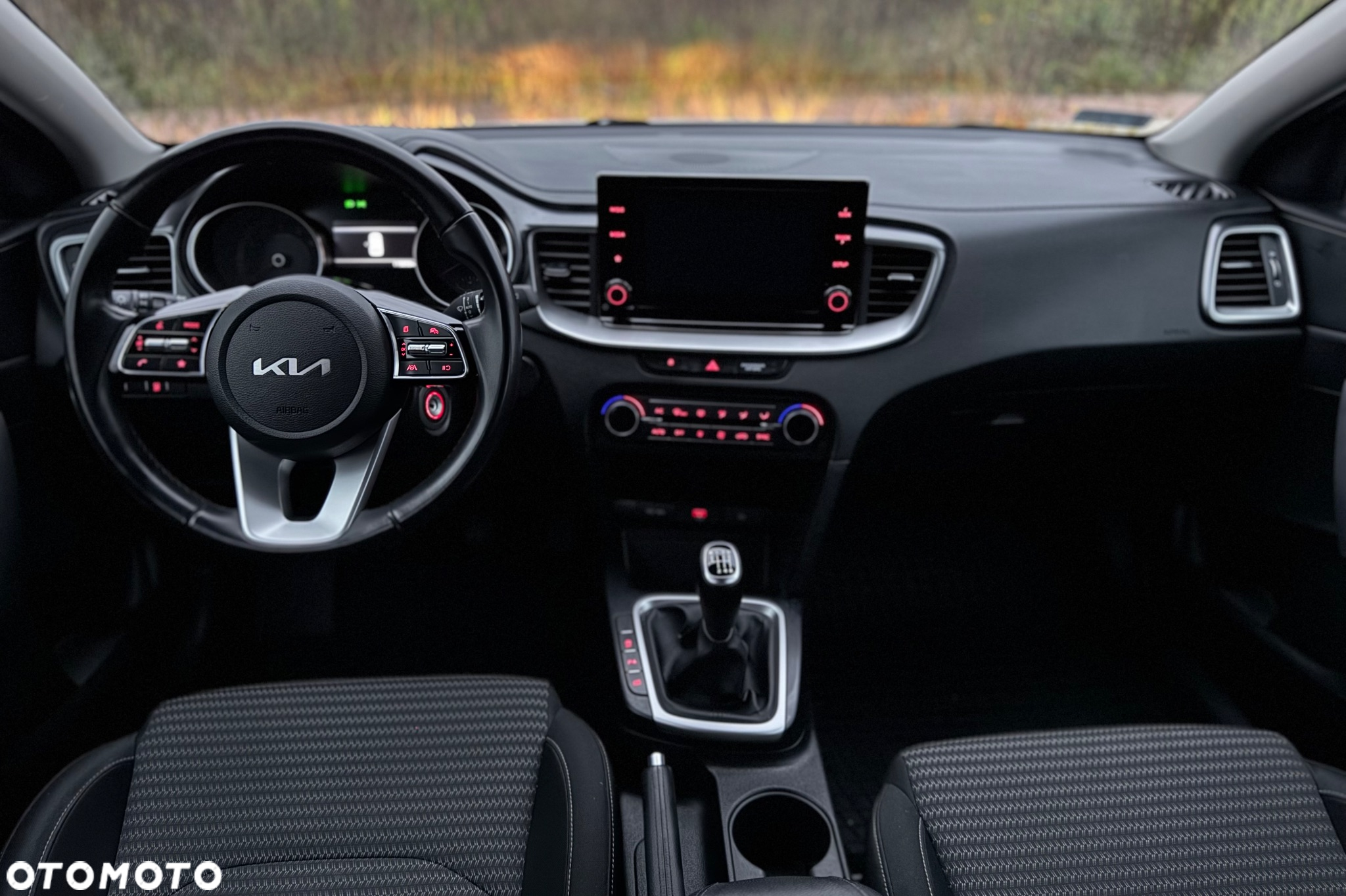 Kia Ceed 1.5 T-GDI M - 26