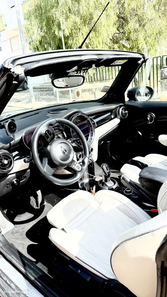 MINI Cabrio Cooper Classic Auto - 16