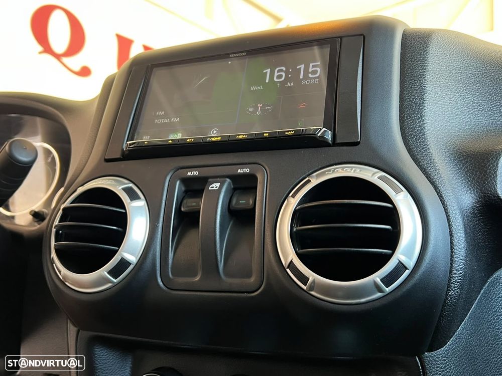 Jeep Wrangler - 22