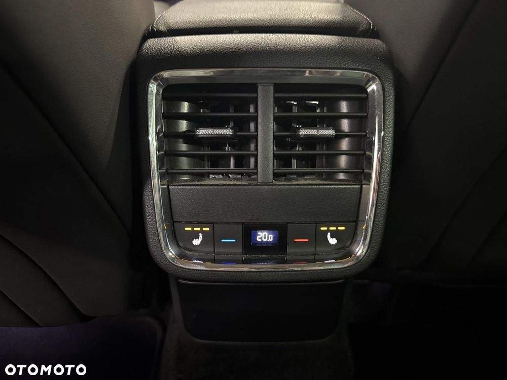 Skoda Octavia 2.0 TDI 4x4 Scout DSG - 33