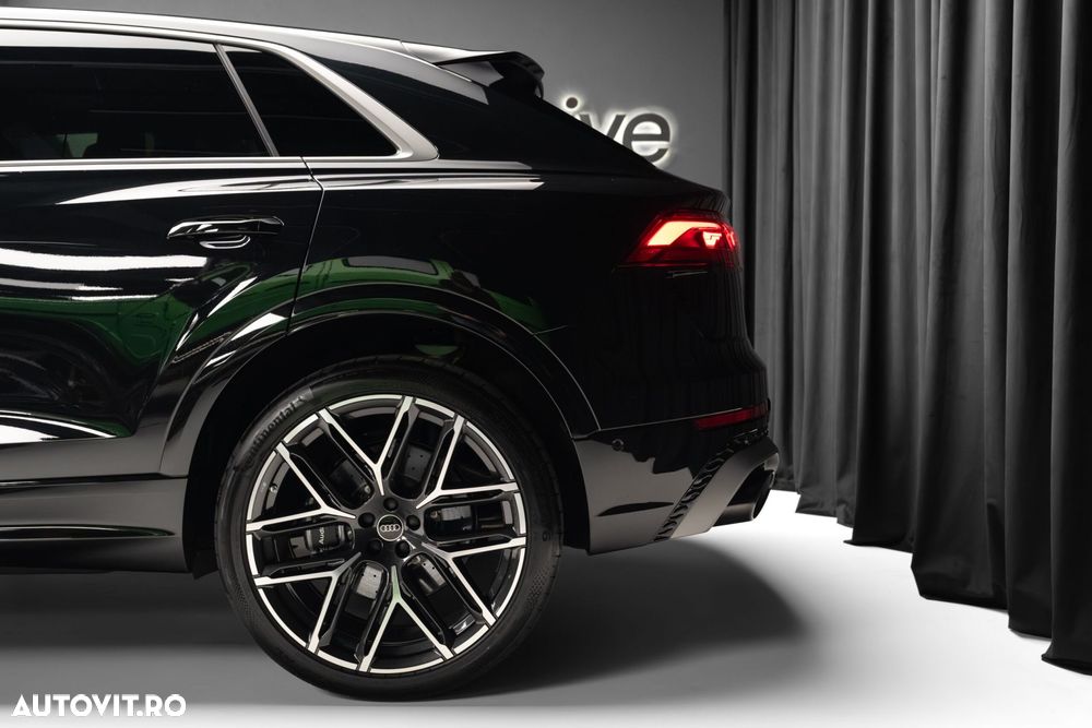 Audi RS Q8 - 9