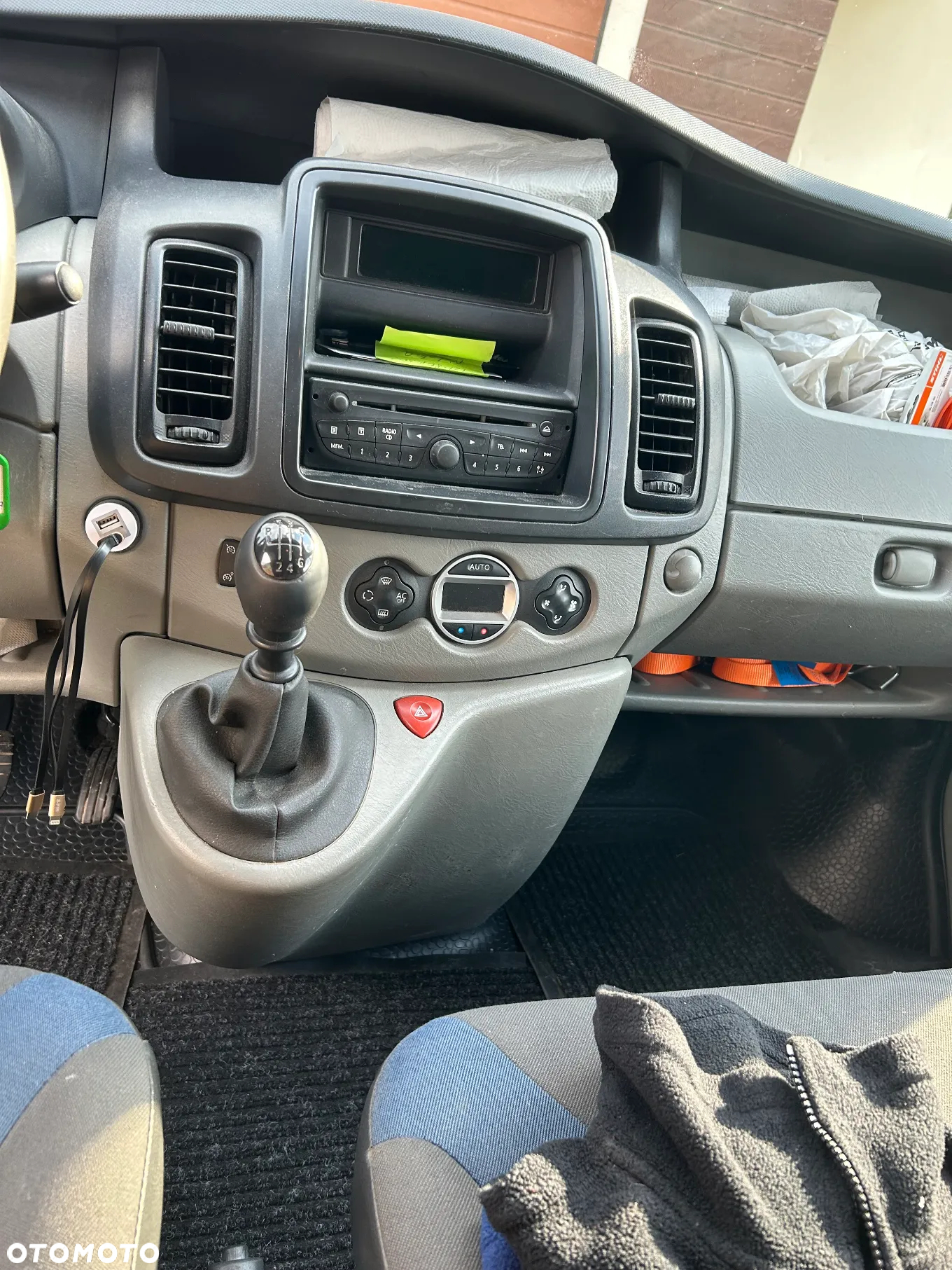 Renault TRAFIC - 8