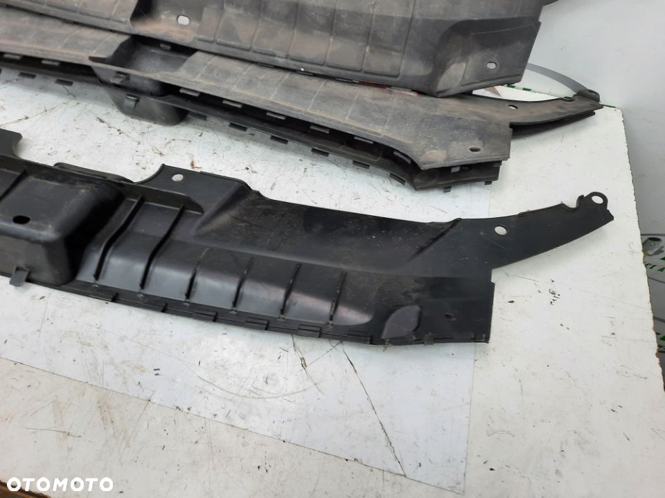 NAKŁADKA OSŁONA PASA PRZEDNIEGO AUDI Q5 8R0807081 - 5