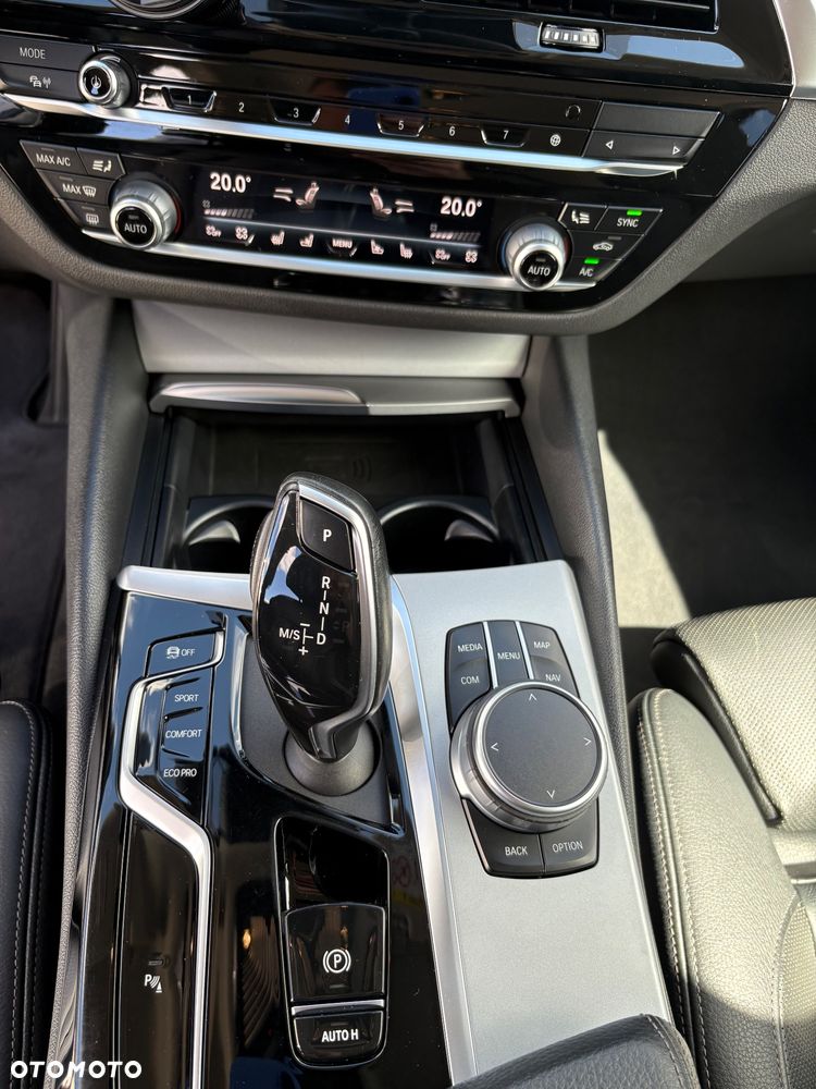 BMW Seria 5 - 21