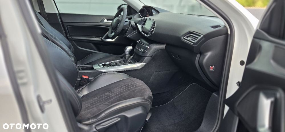 Peugeot 308 BlueHDi 150 EAT6 Stop & Start GT-Line Edition - 30