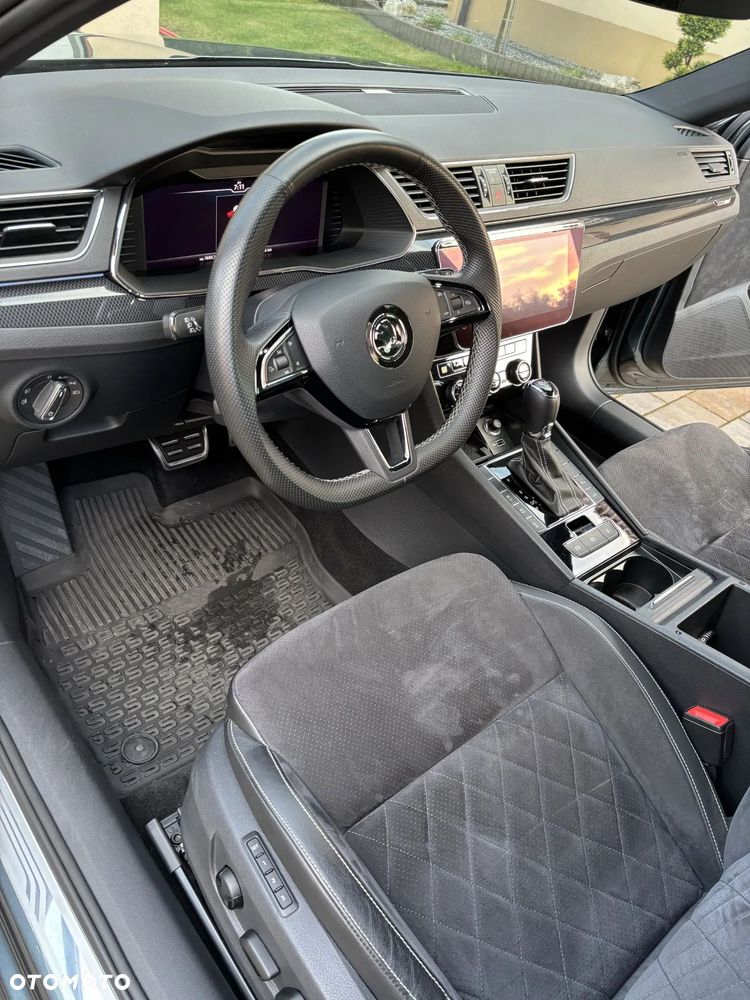 Skoda Superb 2.0 TDI SCR Sportline DSG - 14