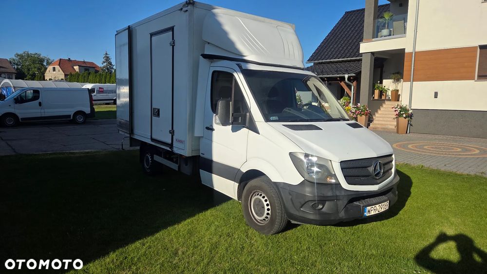 Mercedes-Benz Sprinter - 1