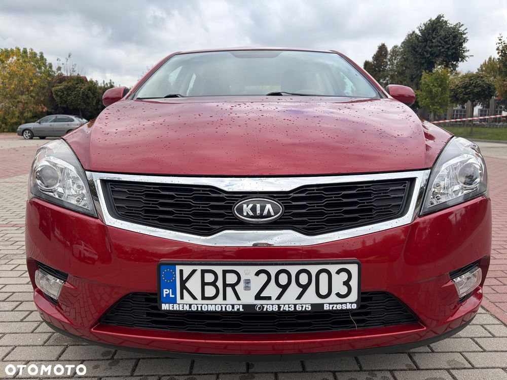 Kia Ceed - 7