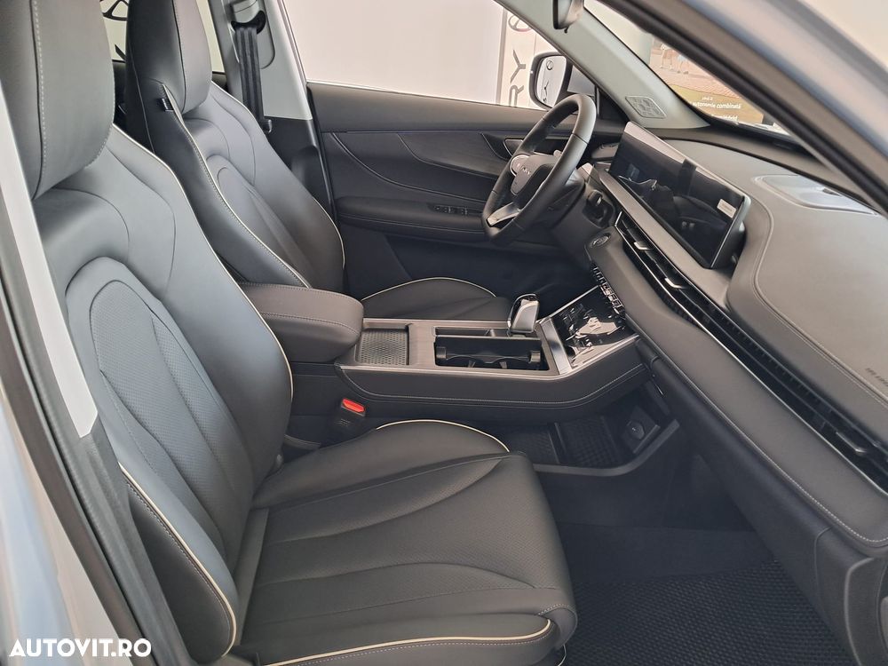 Chery Tiggo 4 1.5 TGDI DHT HEV Unique - 6