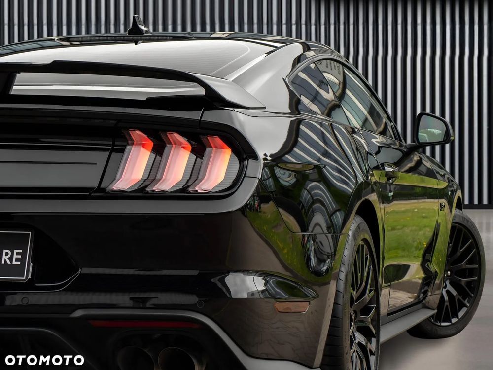 Ford Mustang - 12