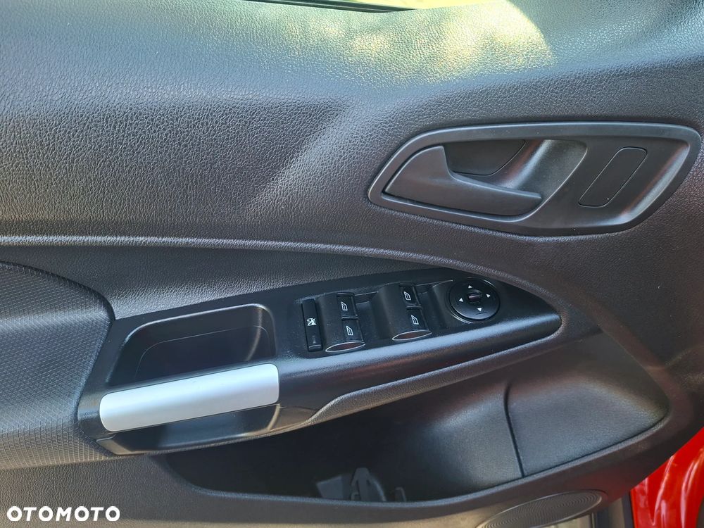 Ford Tourneo Connect 1.5 TDCi Start-Stop Titanium - 8