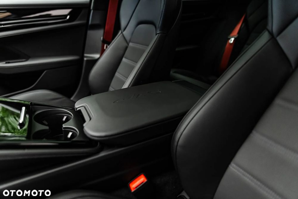 Porsche Panamera - 16