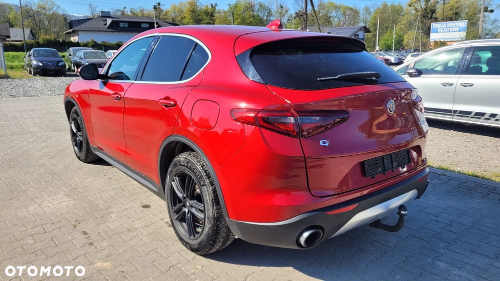 Alfa Romeo Stelvio 2.0 Turbo 16V AT8-Q4 Super - 3