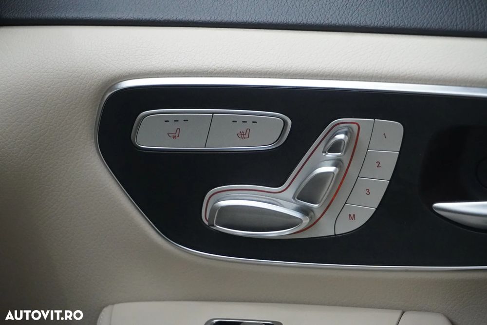 Mercedes-Benz V 300 d Lang 4Matic 9G-TRONIC Exclusive - 27