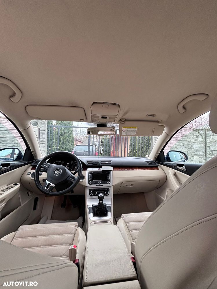 Volkswagen Passat 2.0TDI Comfortline DPF - 11