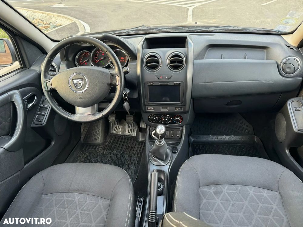 Dacia Duster dCi 110 FAP 4x4 Prestige - 6