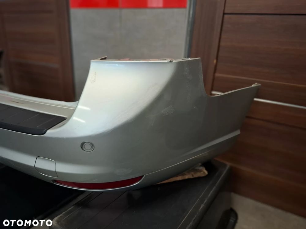 Zderzak tył tylny 4xPDC Volvo V50 2008 rok kombi kolor 426-26 - 2