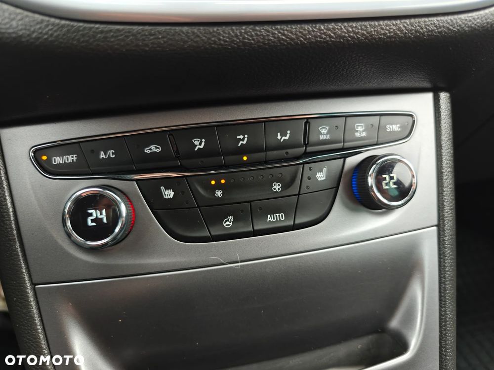 Opel Astra 1.6 CDTI Sport - 12