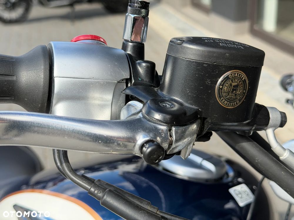 Royal Enfield Super Meteor - 9