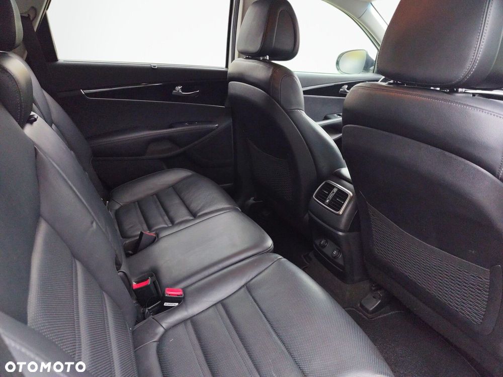 Kia Sorento - 22