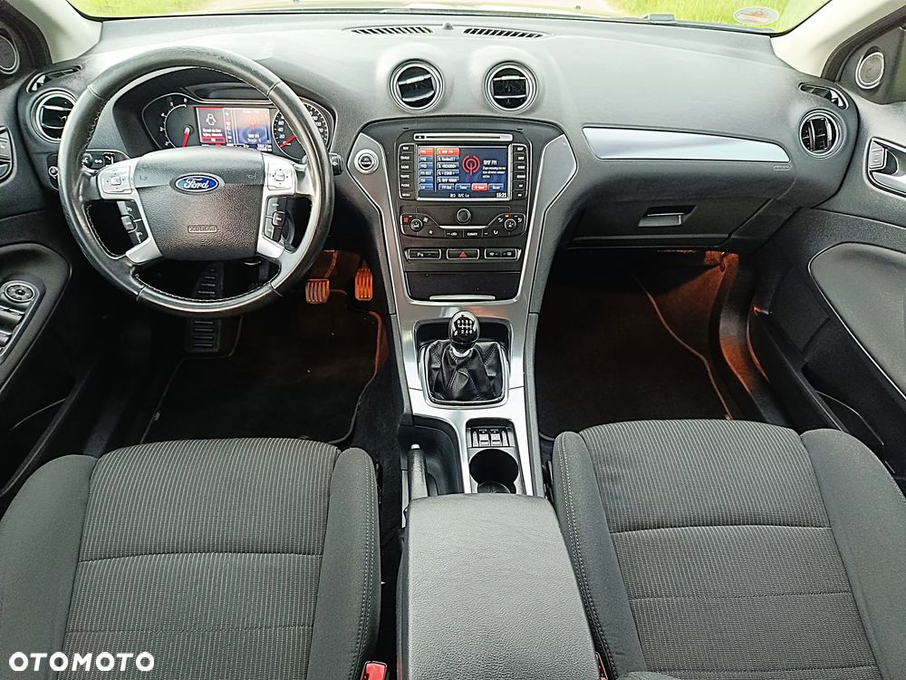 Ford Mondeo - 16