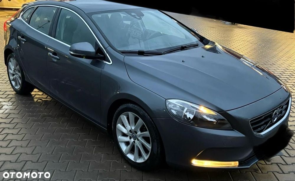 Volvo V40 D2 - 1