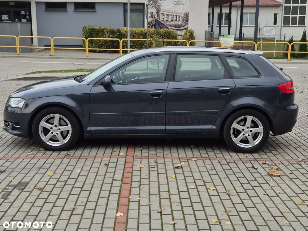 Audi A3 Sportback - 6