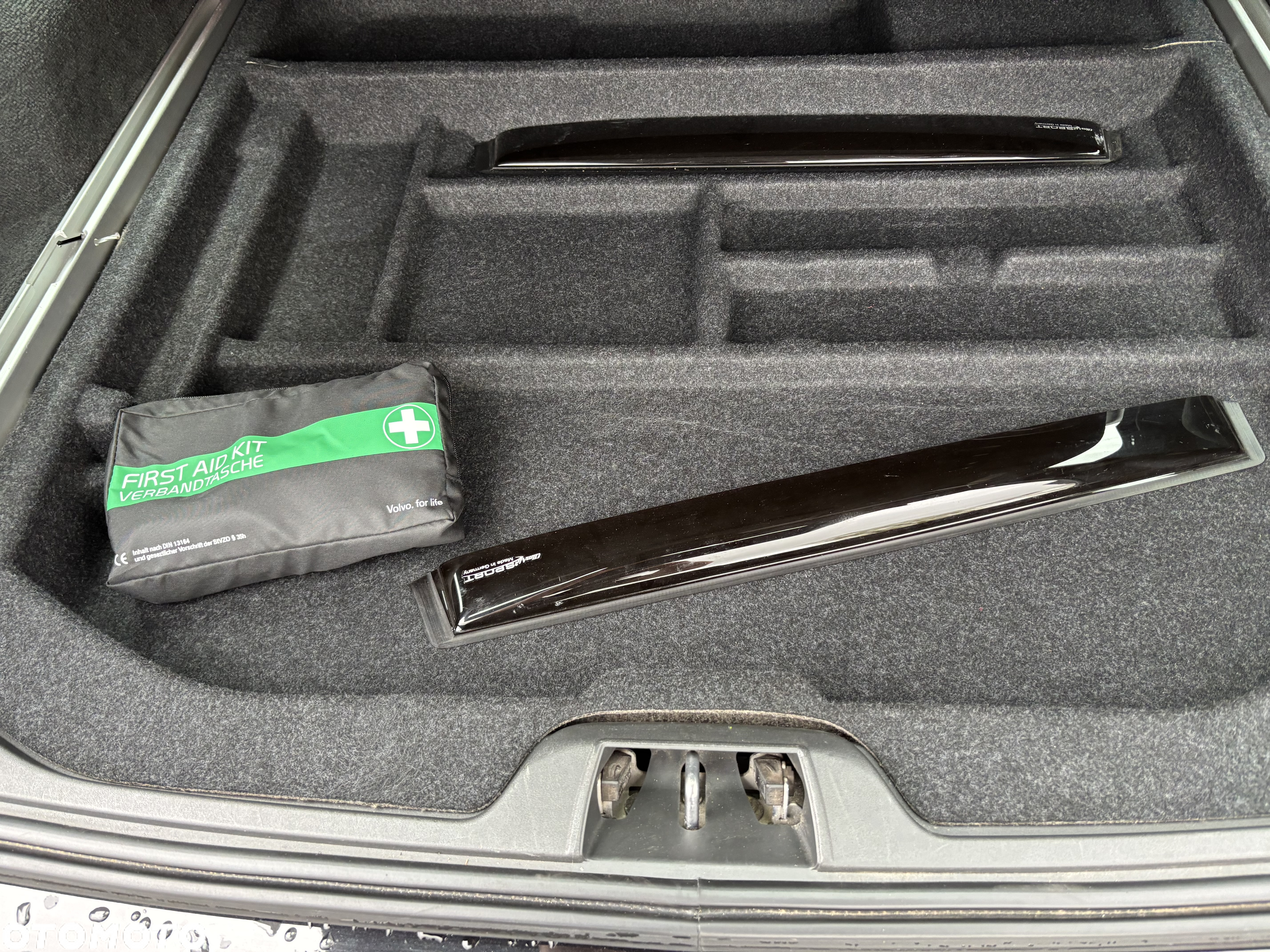 Volvo V70 D3 Geartronic Momentum - 36