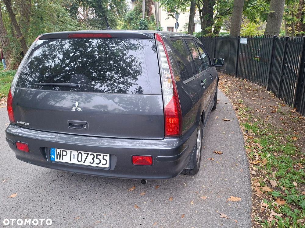 Mitsubishi Lancer 2004 photo 3