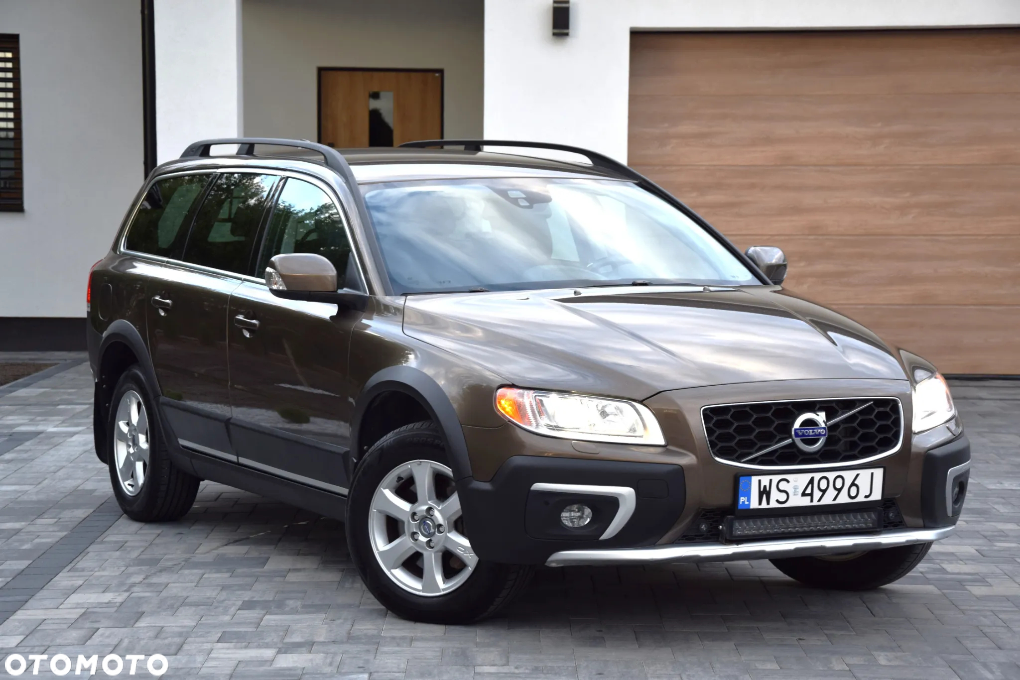 Volvo XC 70 2.4D AWD Momentum - 2