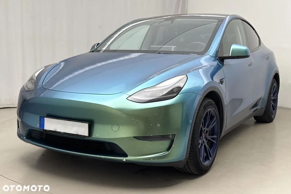 Tesla Y Long Range AWD - 1