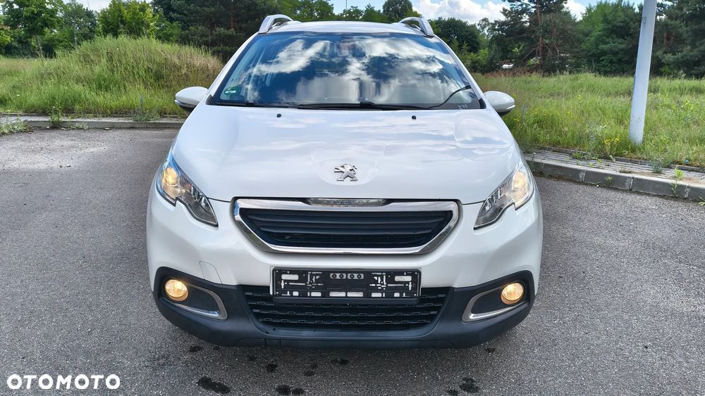 Peugeot 2008 1.6 e-HDi Allure S&S - 10