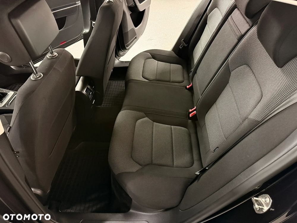 Volkswagen Passat 1.4 TSI BMT Comfortline - 15