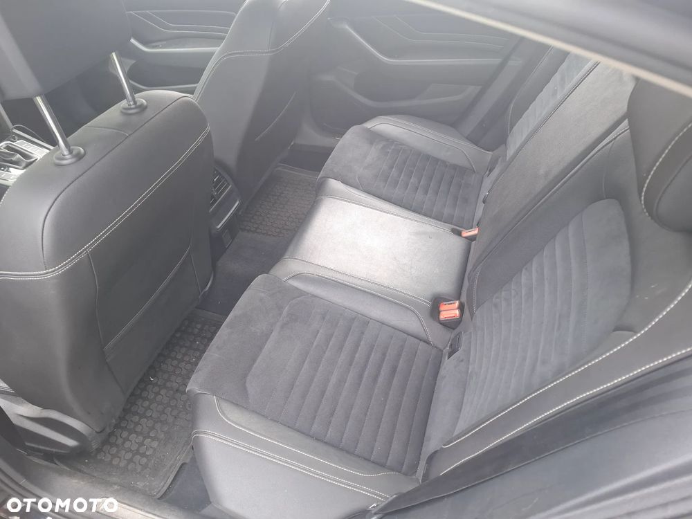 Volkswagen Passat 2.0 TDI 4Mot Elegance DSG - 15