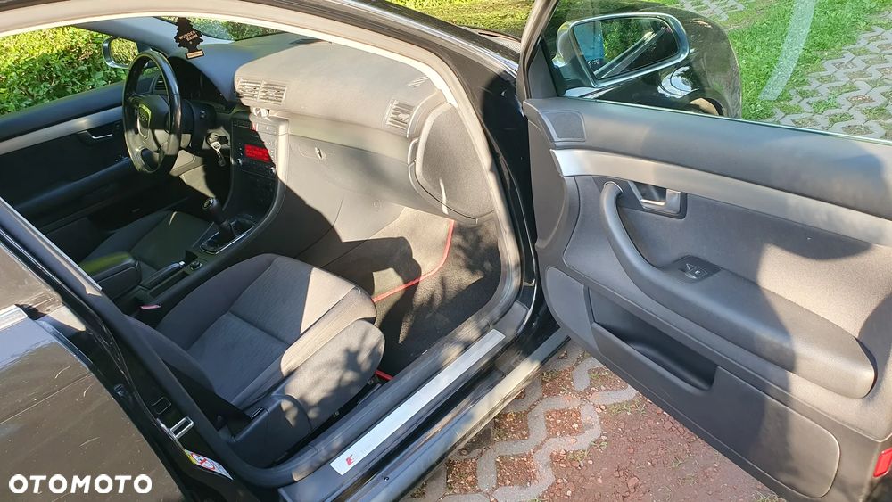 Audi A4 ver-1-8t - 7