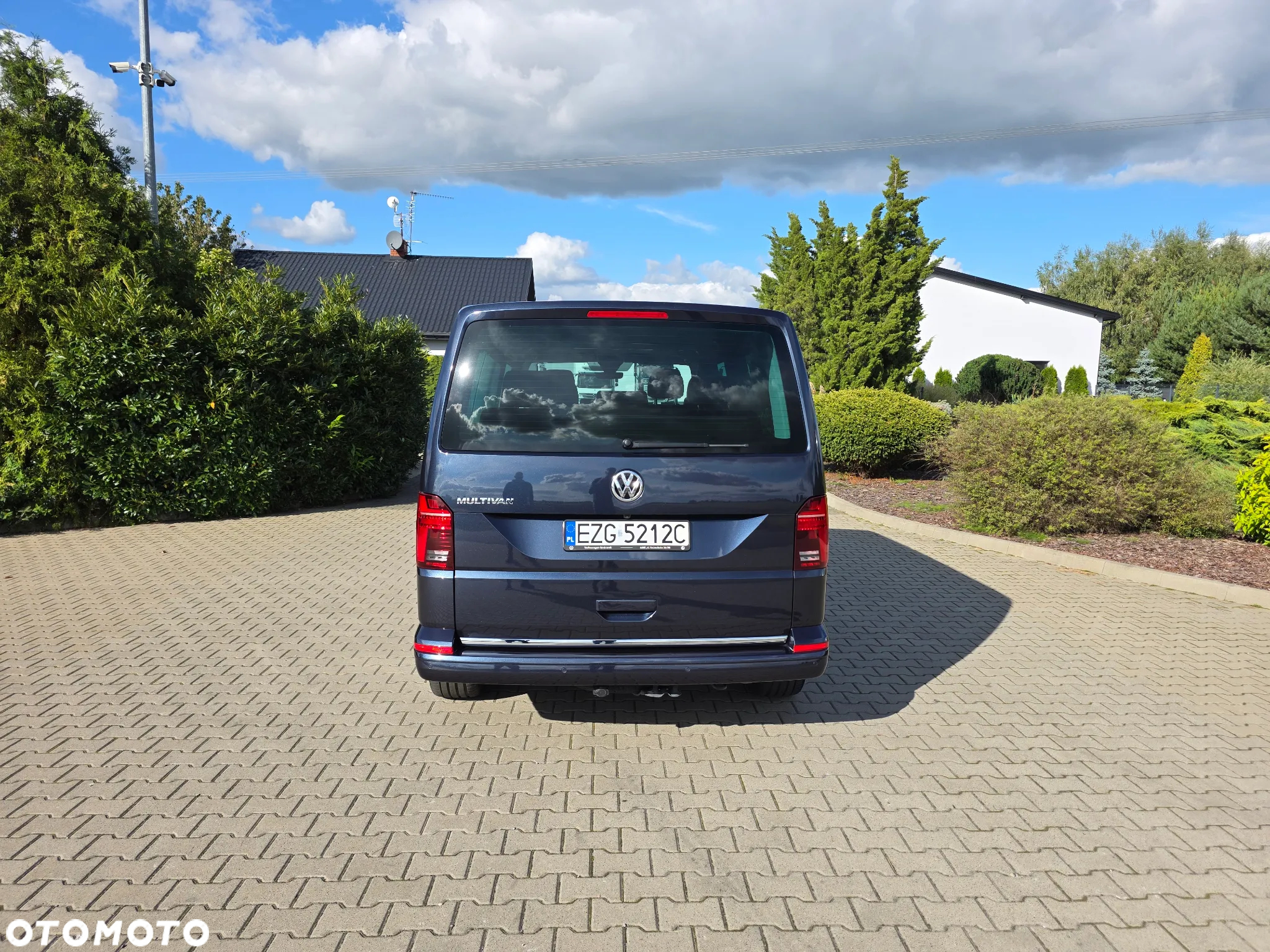 Volkswagen Multivan - 9