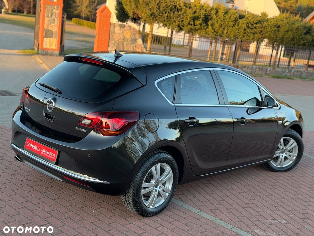 Opel Astra 1.4 Turbo Cosmo - 3