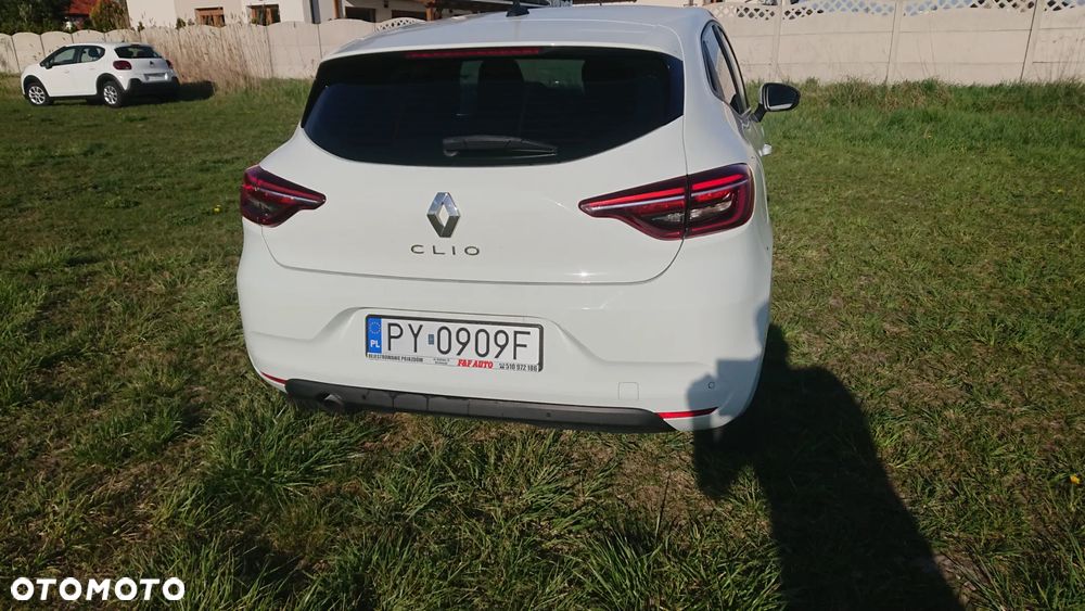 Renault Clio - 12