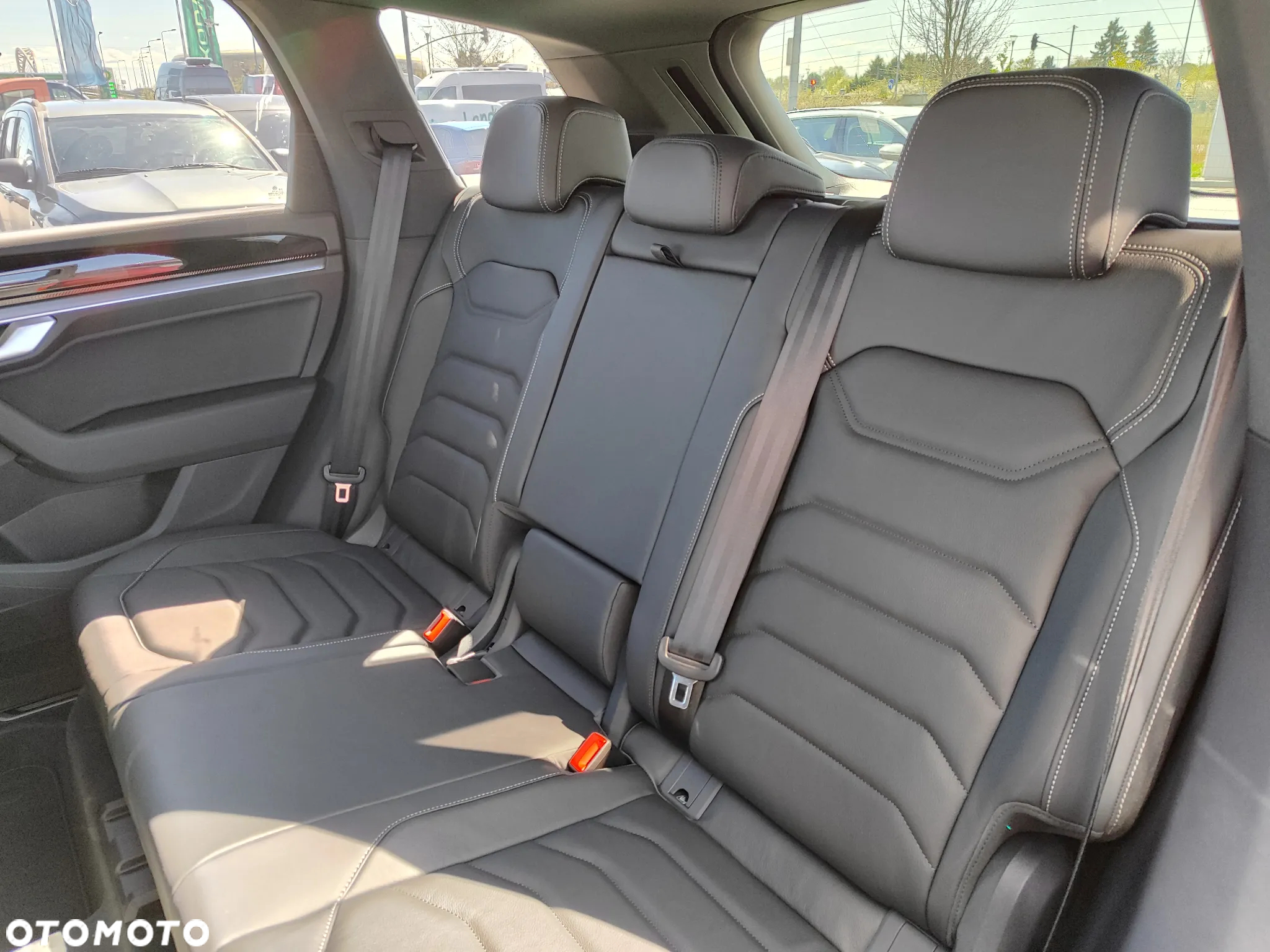 Volkswagen Touareg 3.0 V6 TFSI 4Motion R-Line - 29
