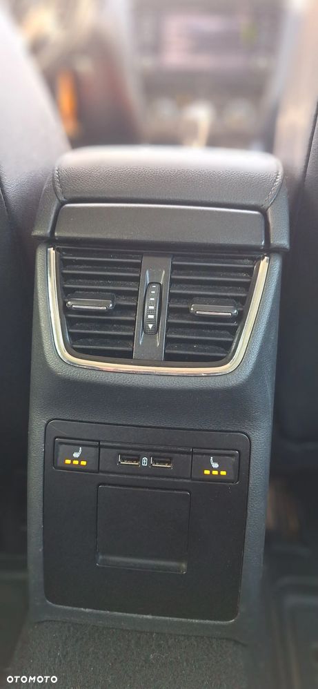 Skoda Octavia 2.0 TDI SCR Style DSG - 32