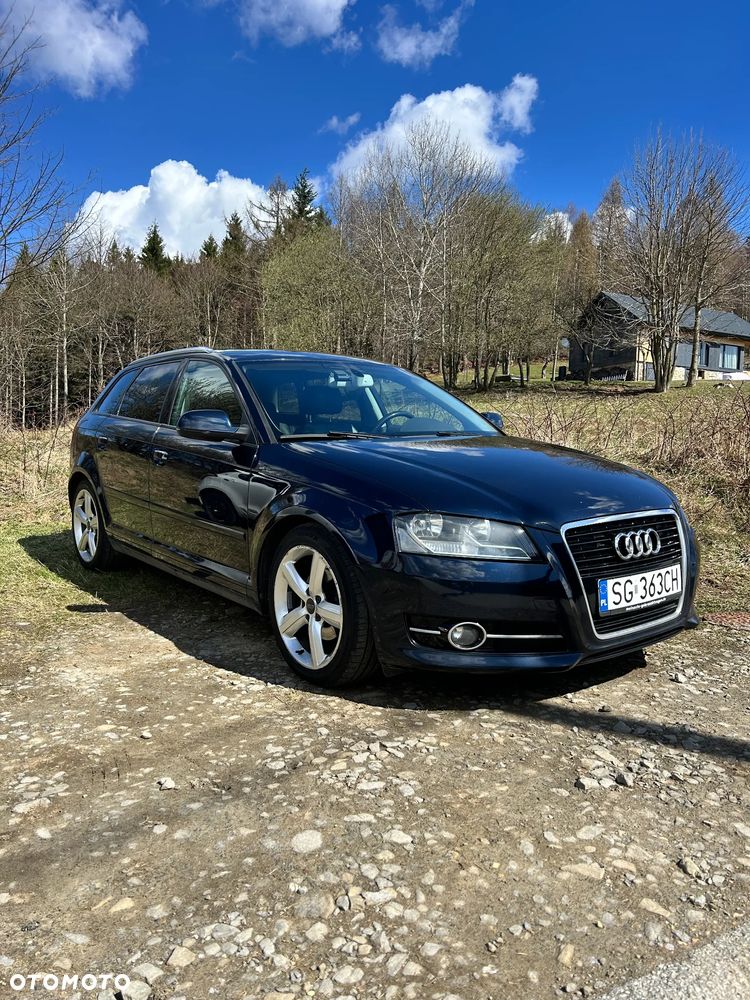 Audi A3 Sportback 1.6 TDI DPF Ambiente - 2